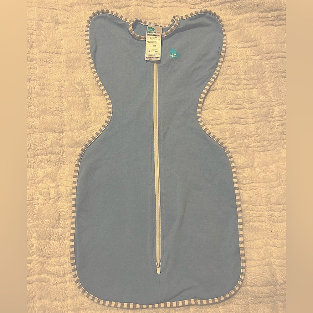 💙 Blue [ LOVE TO DREAM ] Baby Swaddle with Striped Trim 💙